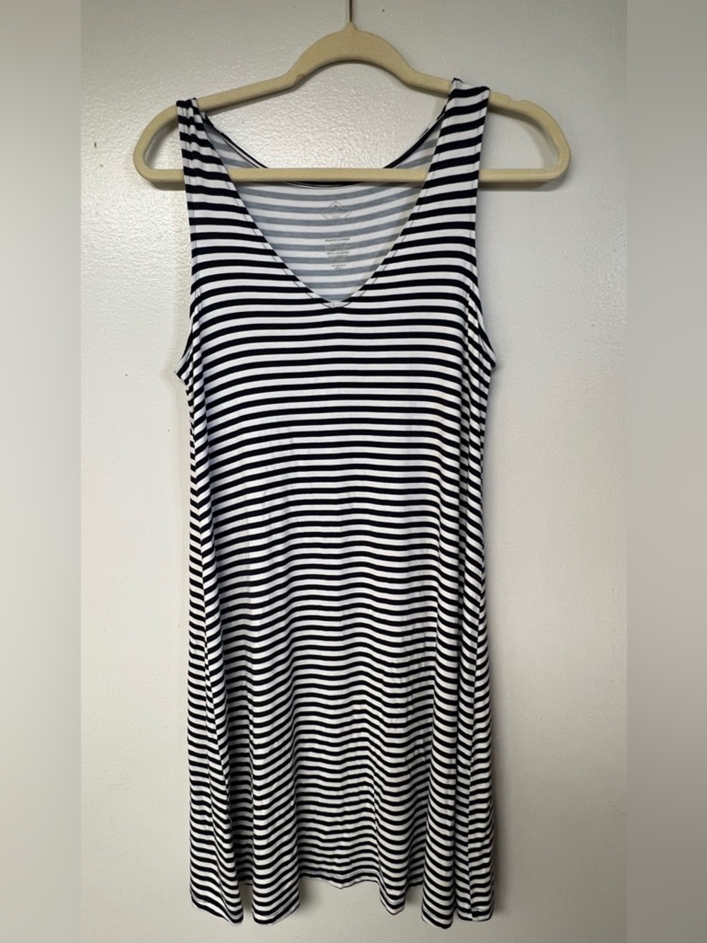 St. John's Bay Black & White Striped V-Neck Sleeveless Midi Dress
